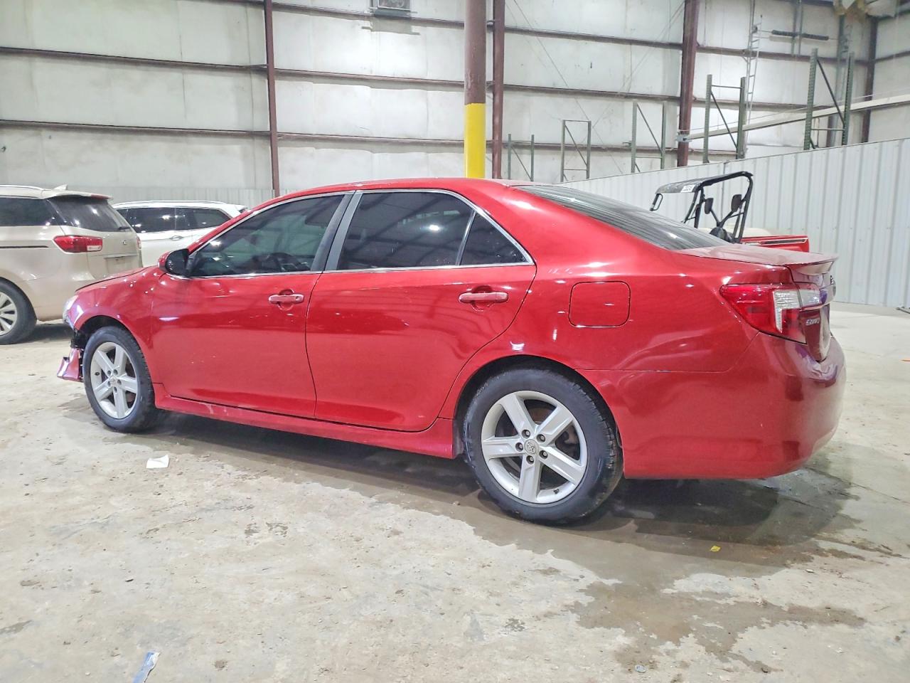 2012 TOYOTA CAMRY BASE photo 2