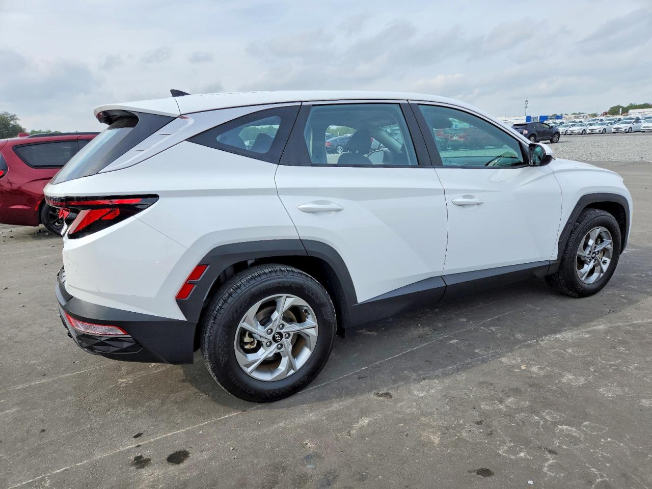 2024 HYUNDAI TUCSON SE photo 3