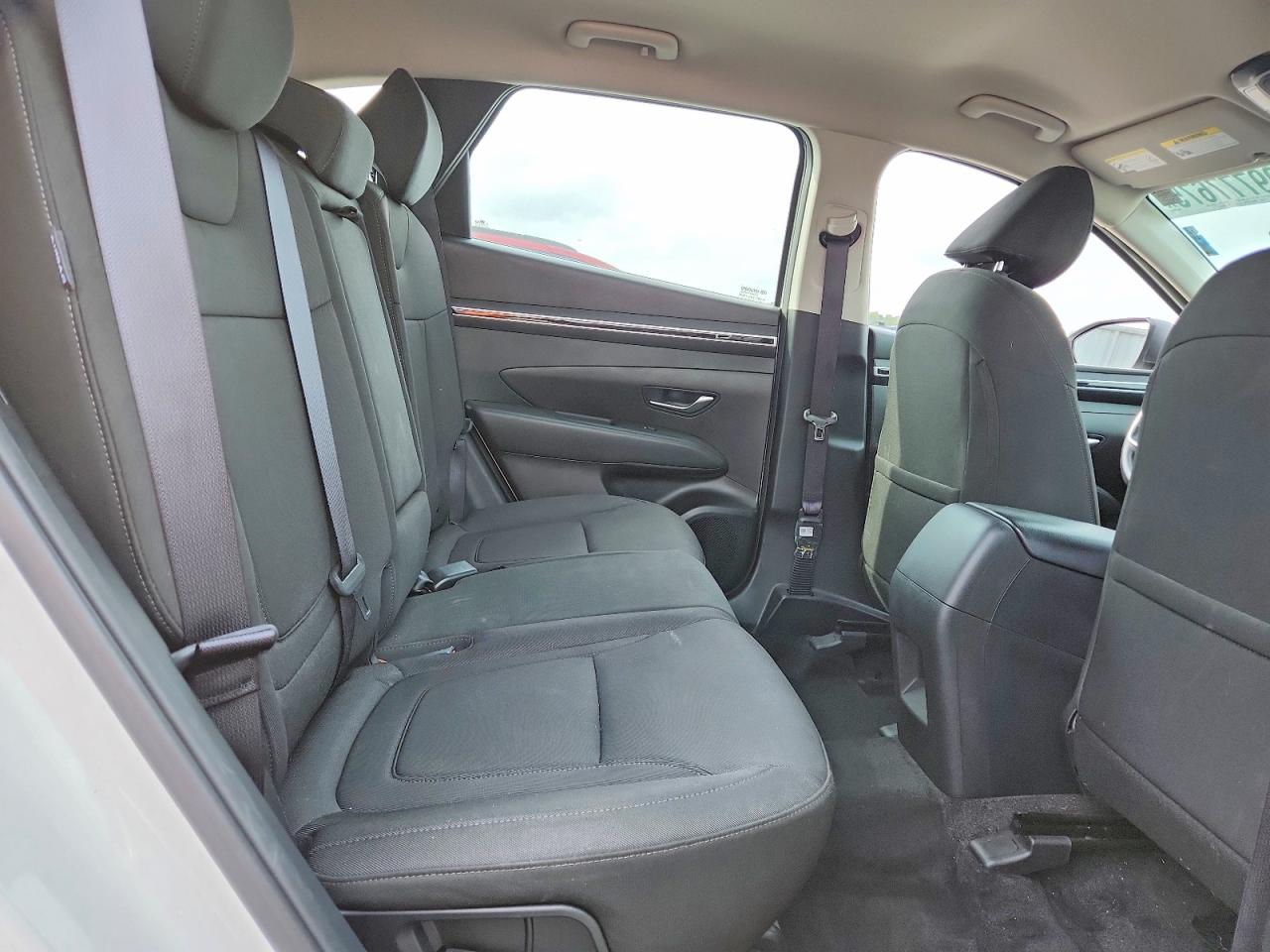 2024 HYUNDAI TUCSON SE photo 11
