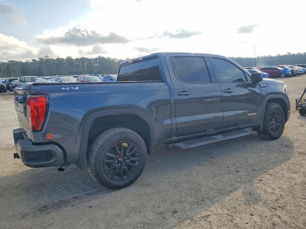 2021 GMC SIERRA K1500 ELEVATION photo 3