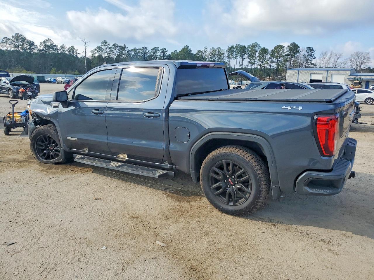 2021 GMC SIERRA K1500 ELEVATION photo 2