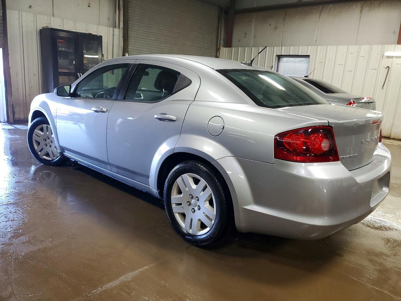 2013 DODGE AVENGER SE photo 2