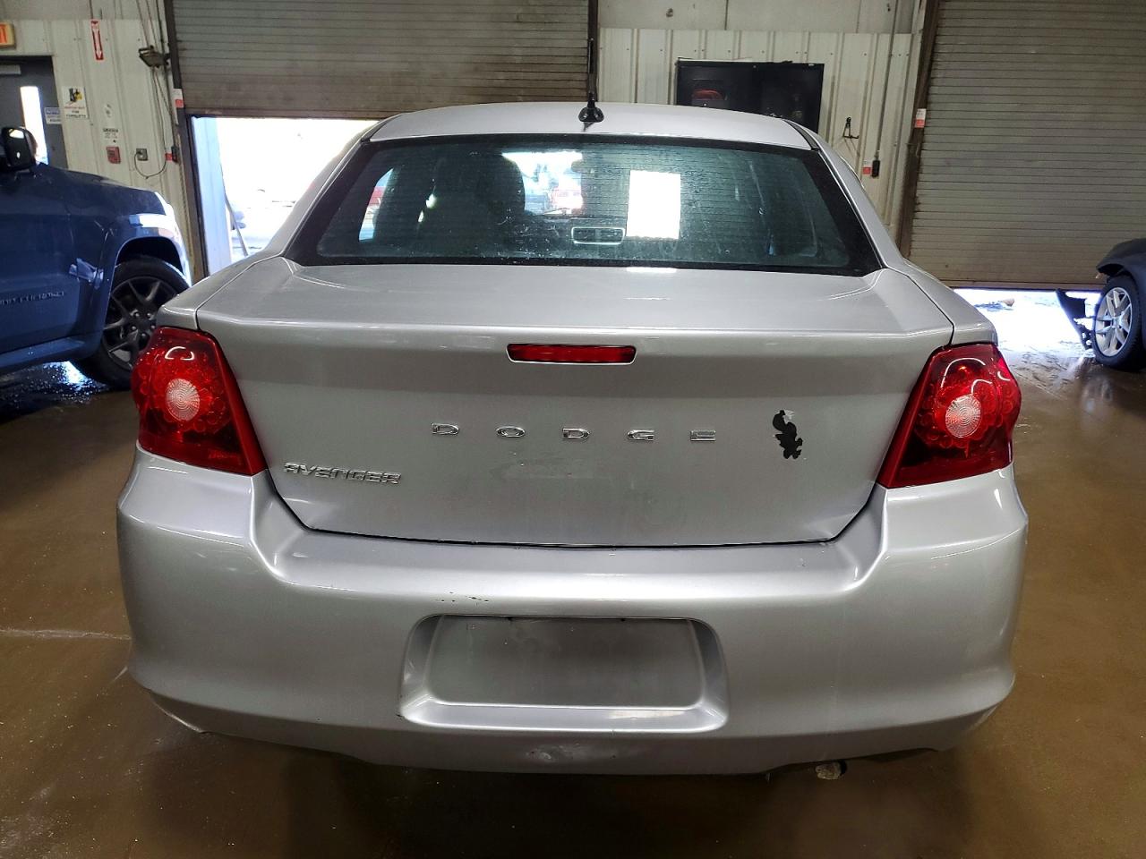 2013 DODGE AVENGER SE photo 6