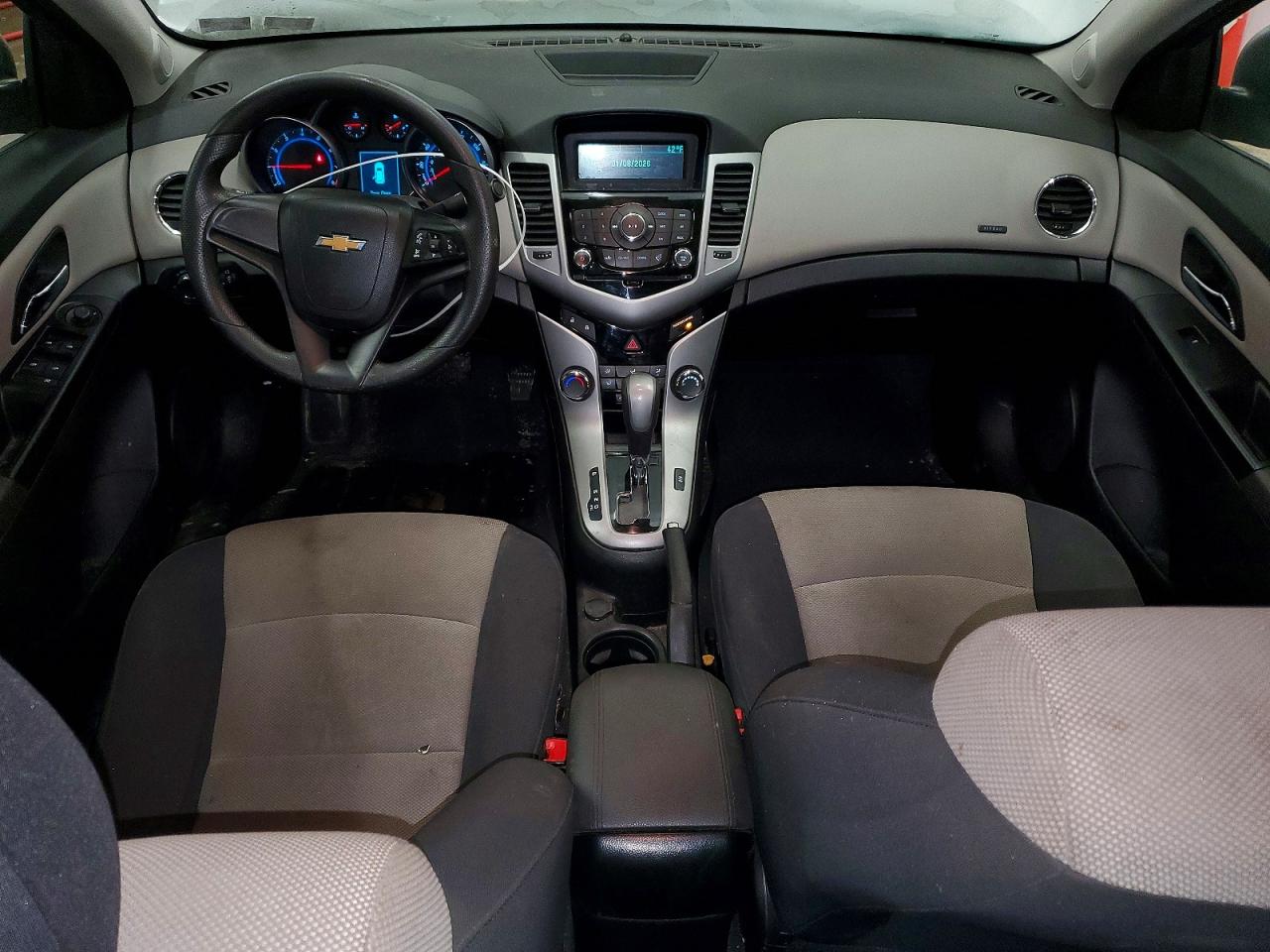 2014 CHEVROLET CRUZE LS photo 8