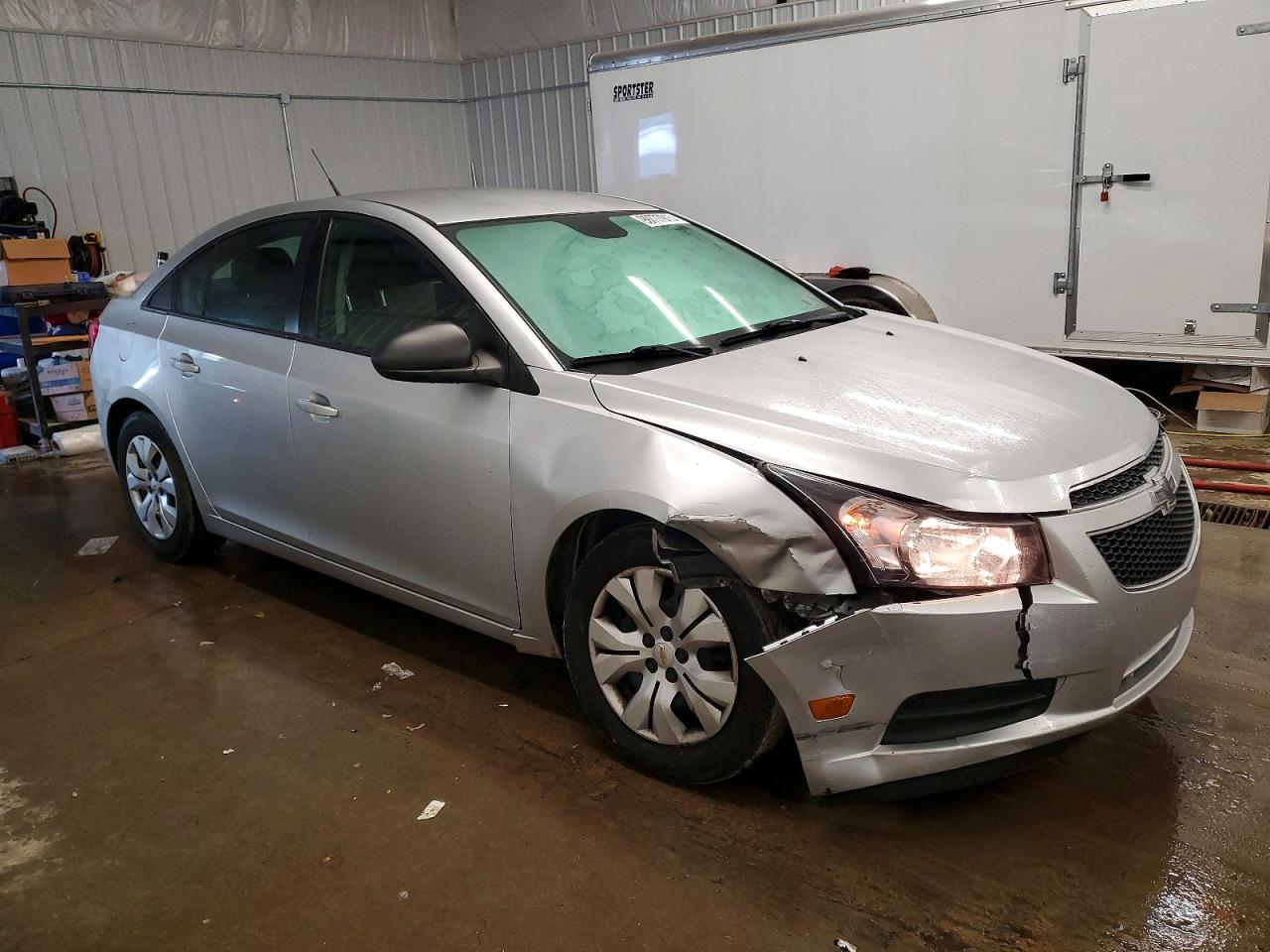 2014 CHEVROLET CRUZE LS photo 4