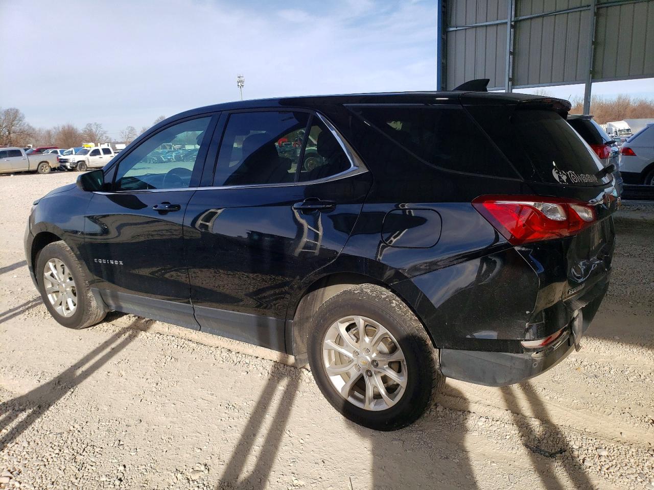 2020 CHEVROLET EQUINOX LT photo 2