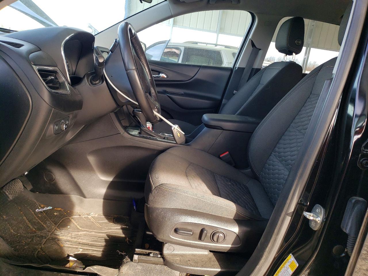 2020 CHEVROLET EQUINOX LT photo 7