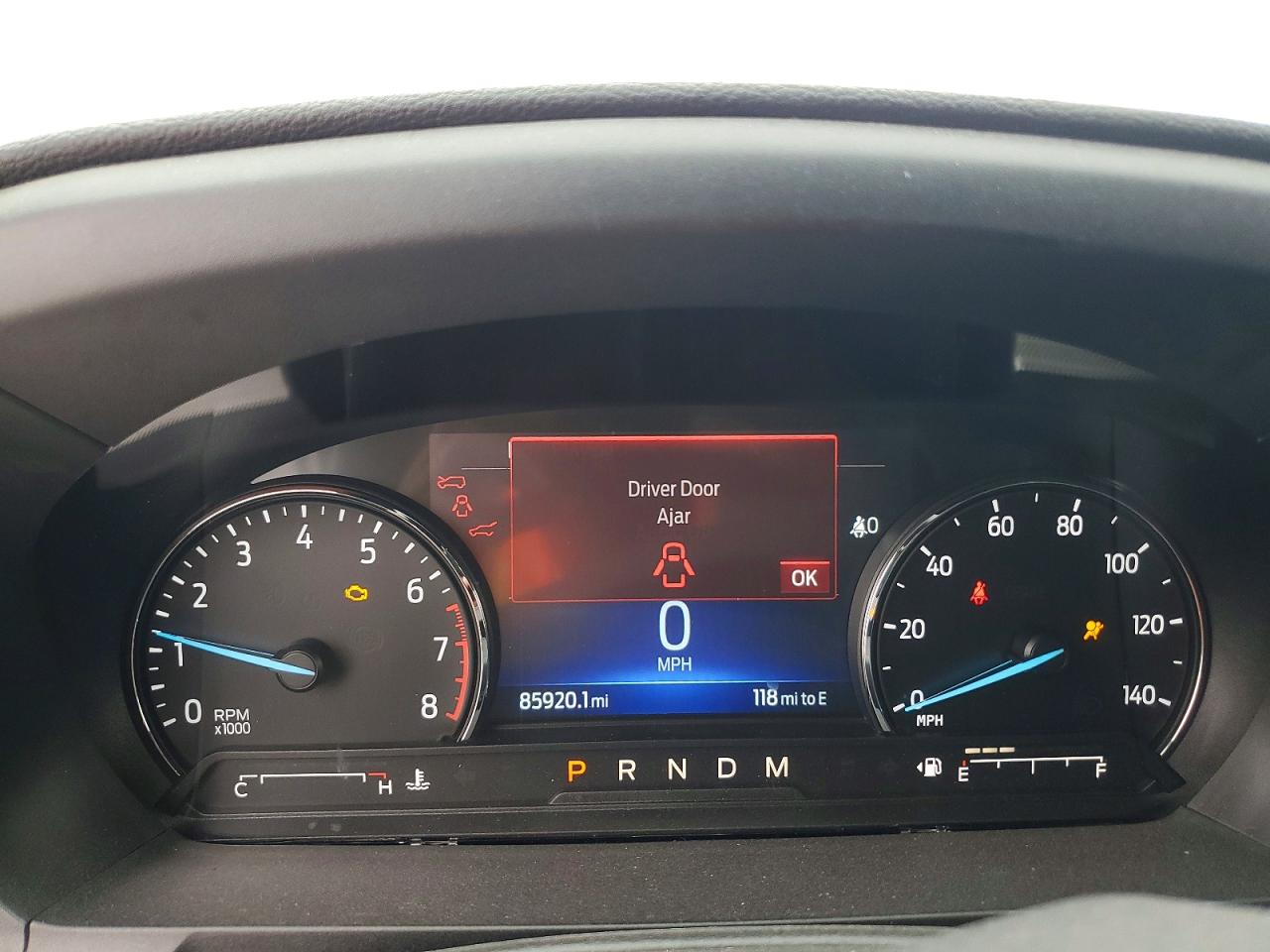 2020 FORD EXPLORER XLT photo 9
