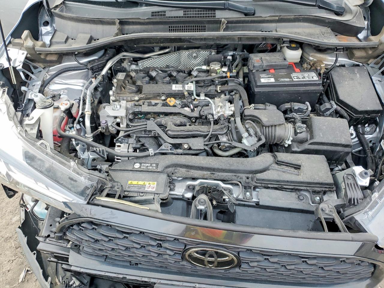 2022 TOYOTA COROLLA CROSS LE photo 12