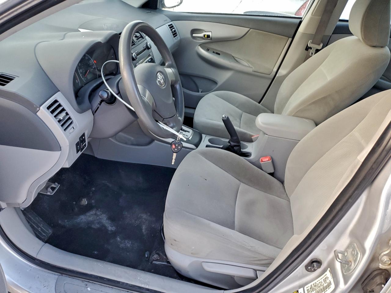 2010 TOYOTA COROLLA BASE photo 7