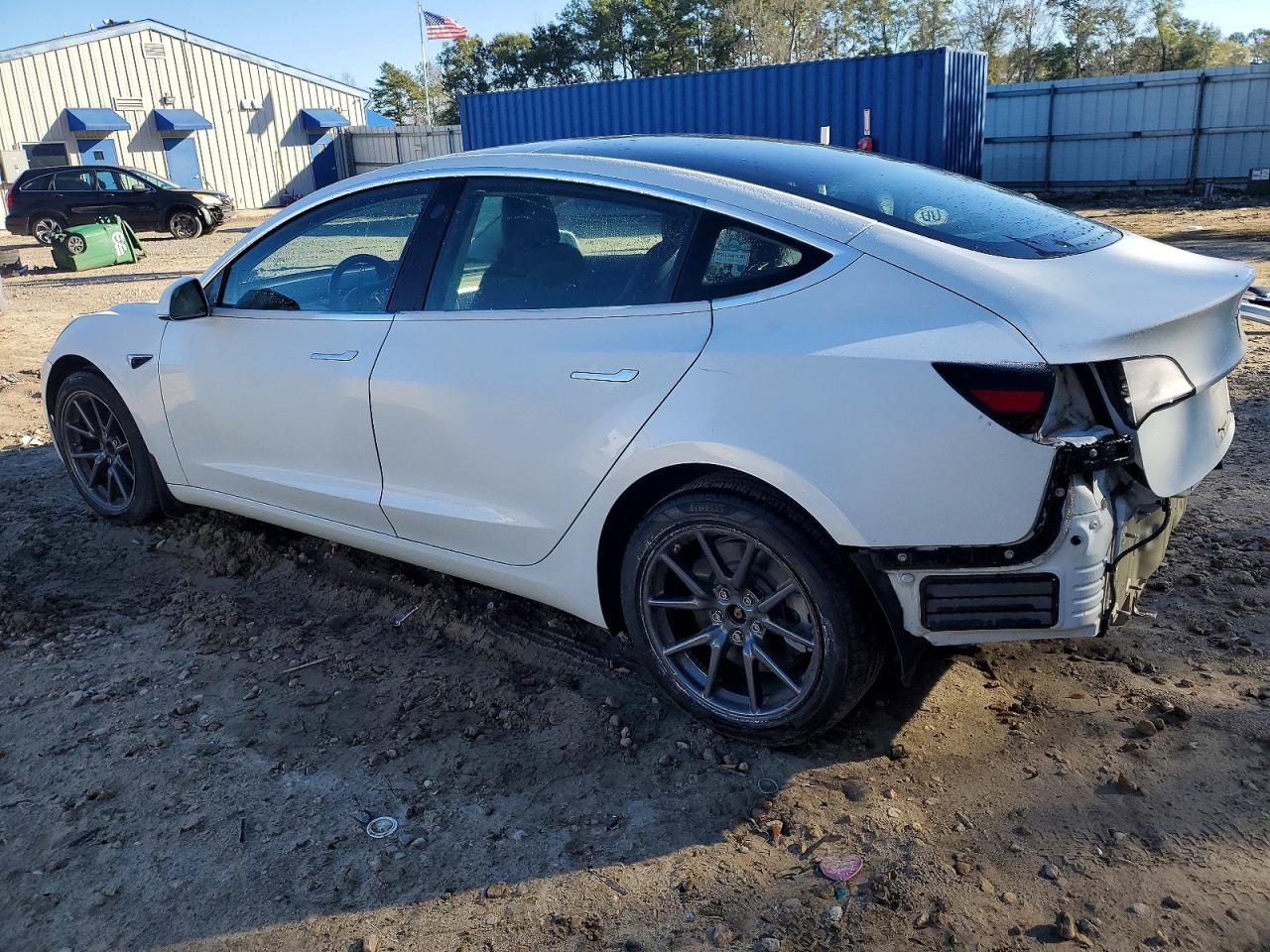 2018 TESLA MODEL 3 photo 2