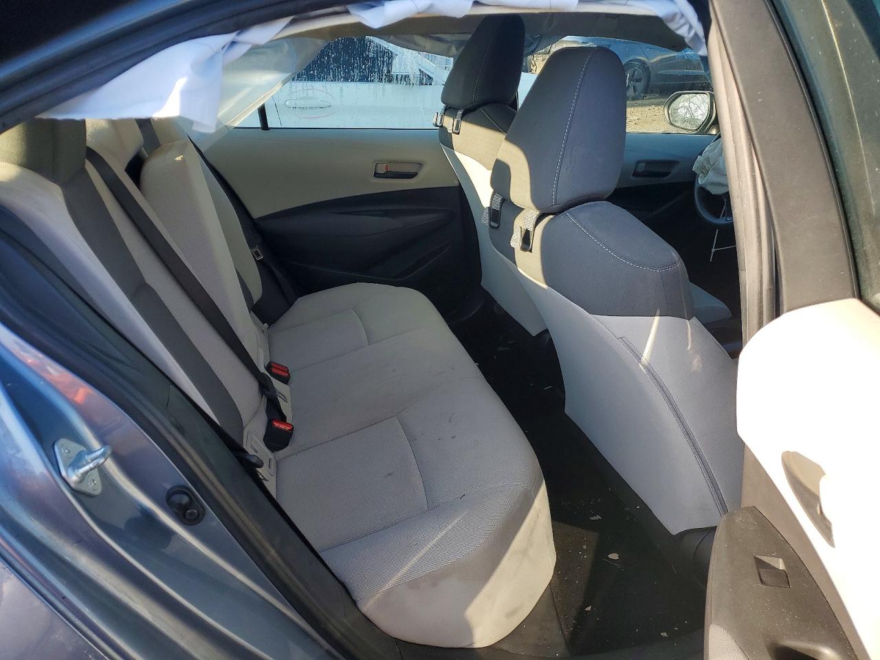 2022 TOYOTA COROLLA LE photo 10