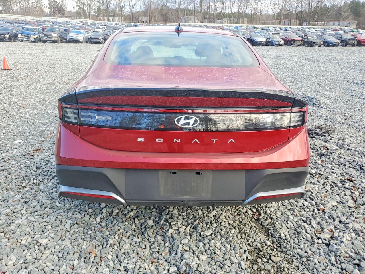 2025 HYUNDAI SONATA SE photo 6