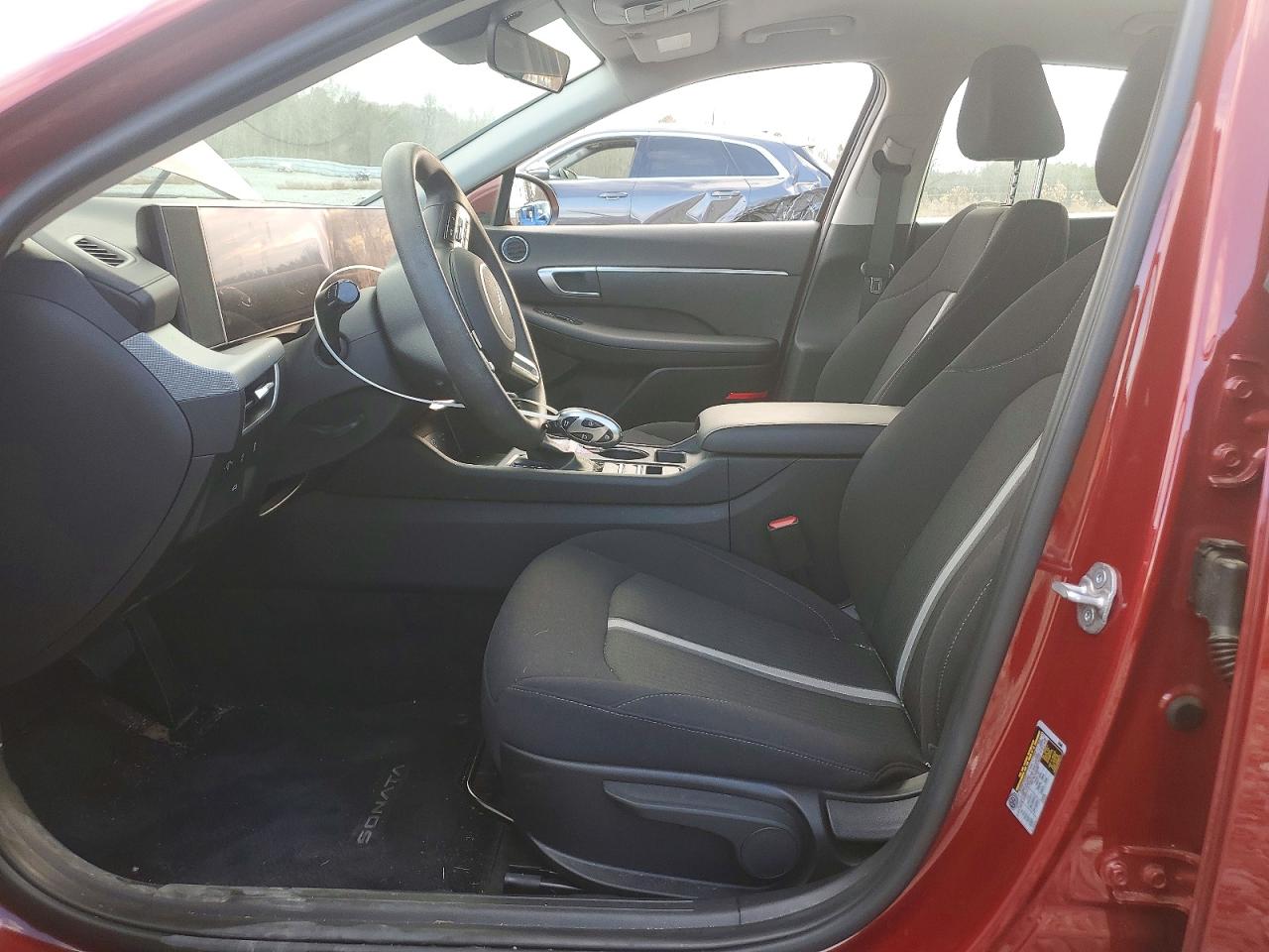 2025 HYUNDAI SONATA SE photo 7