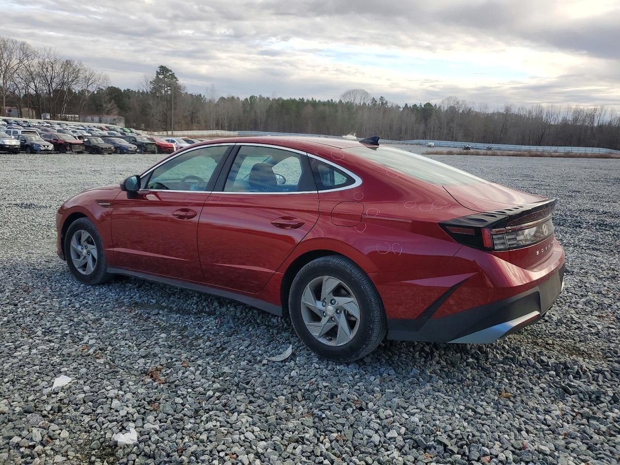 2025 HYUNDAI SONATA SE photo 2