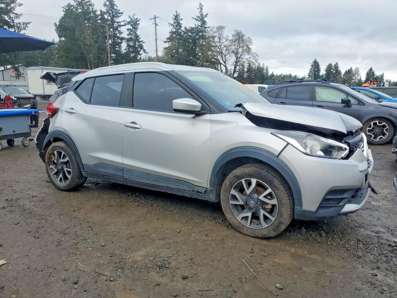 2018 NISSAN KICKS photo 10