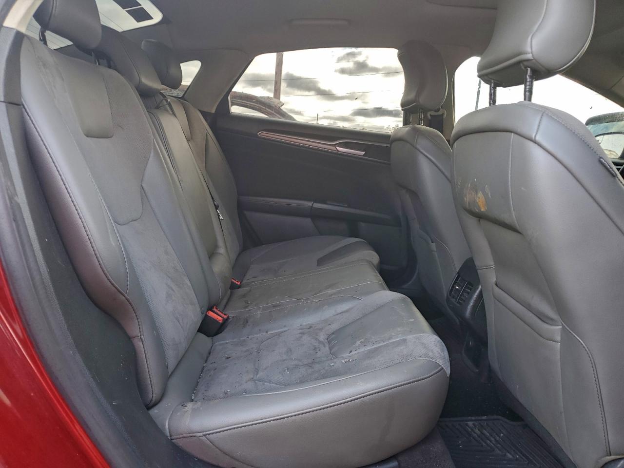 2017 FORD FUSION SE photo 10