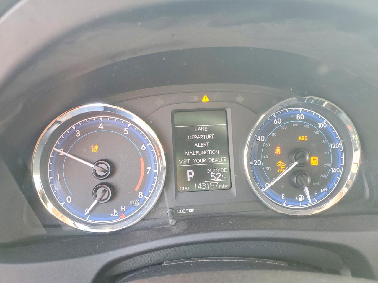 2019 TOYOTA COROLLA L photo 9