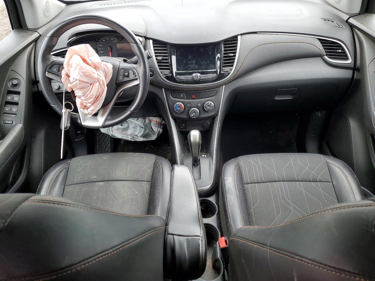 2018 CHEVROLET TRAX 1LT photo 8