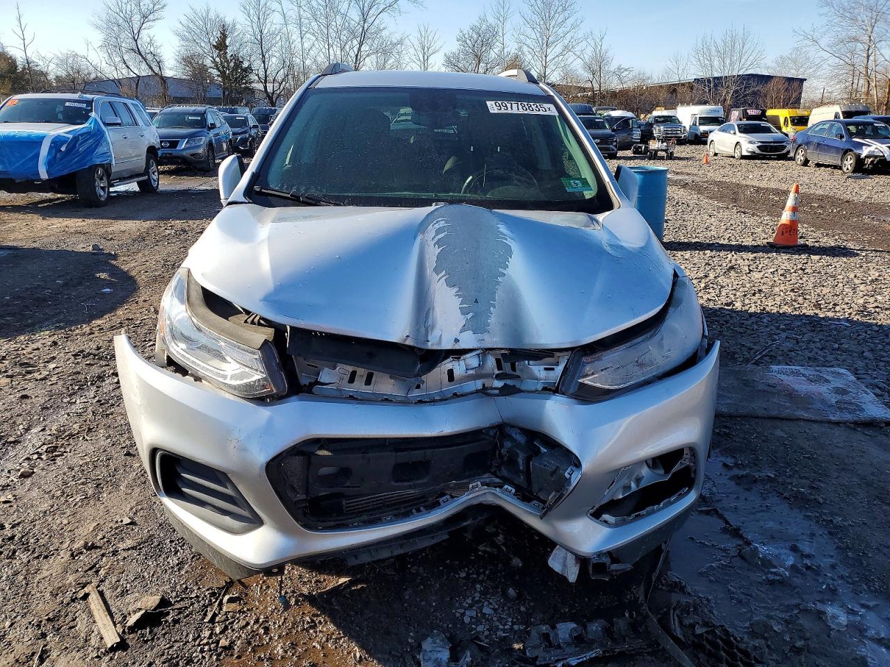 2018 CHEVROLET TRAX 1LT photo 5