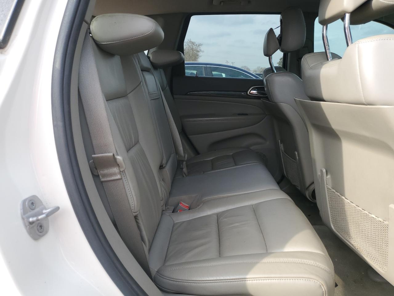 2011 JEEP GRAND CHEROKEE LAREDO photo 11