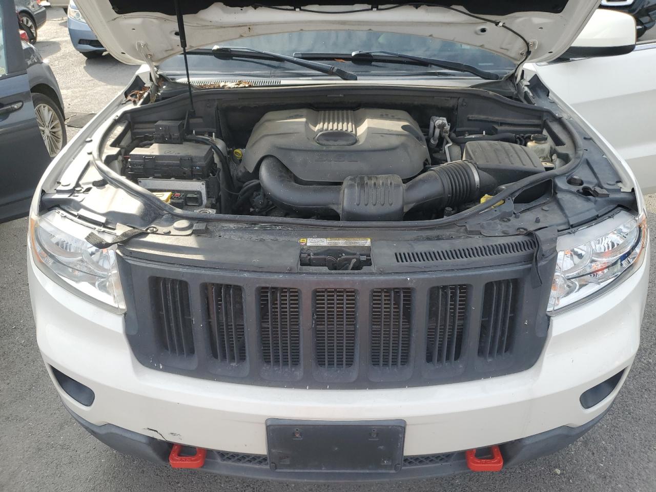 2011 JEEP GRAND CHEROKEE LAREDO photo 12