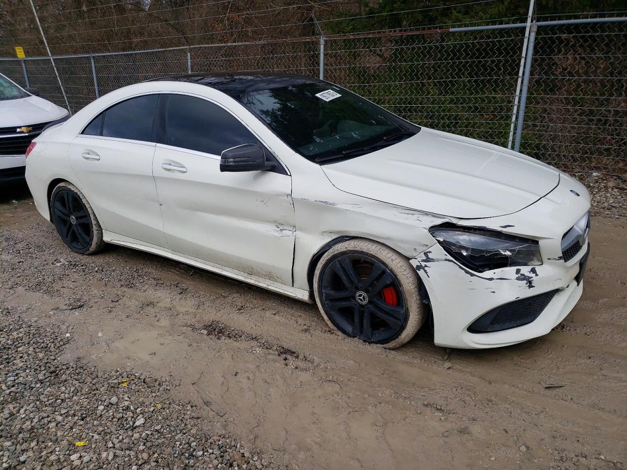 2018 MERCEDES-BENZ CLA 250 4MATIC photo 4