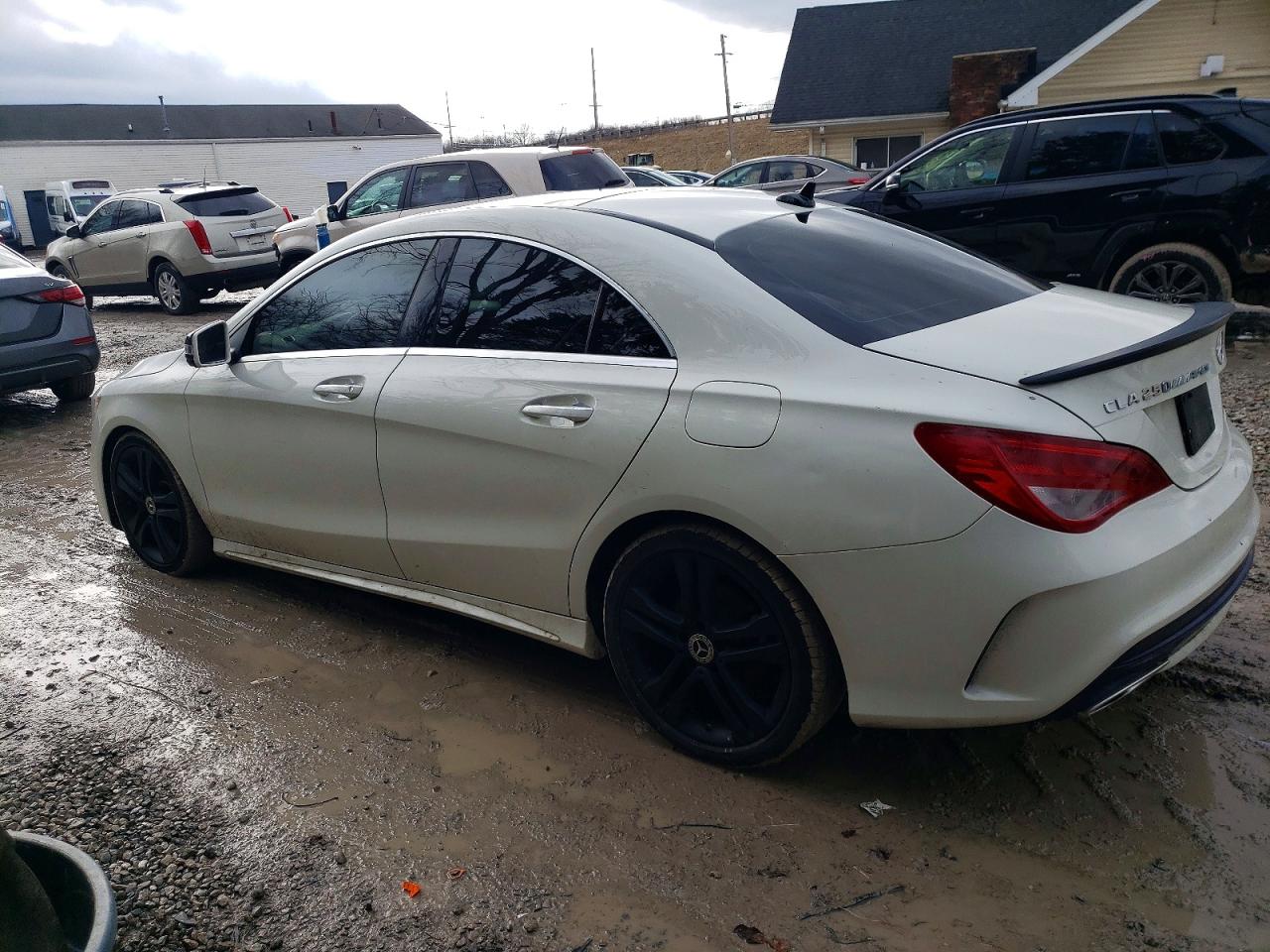 2018 MERCEDES-BENZ CLA 250 4MATIC photo 2