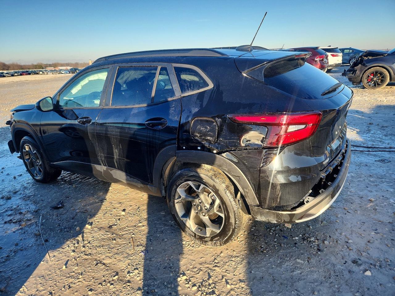 2025 CHEVROLET TRAX 1LT photo 2