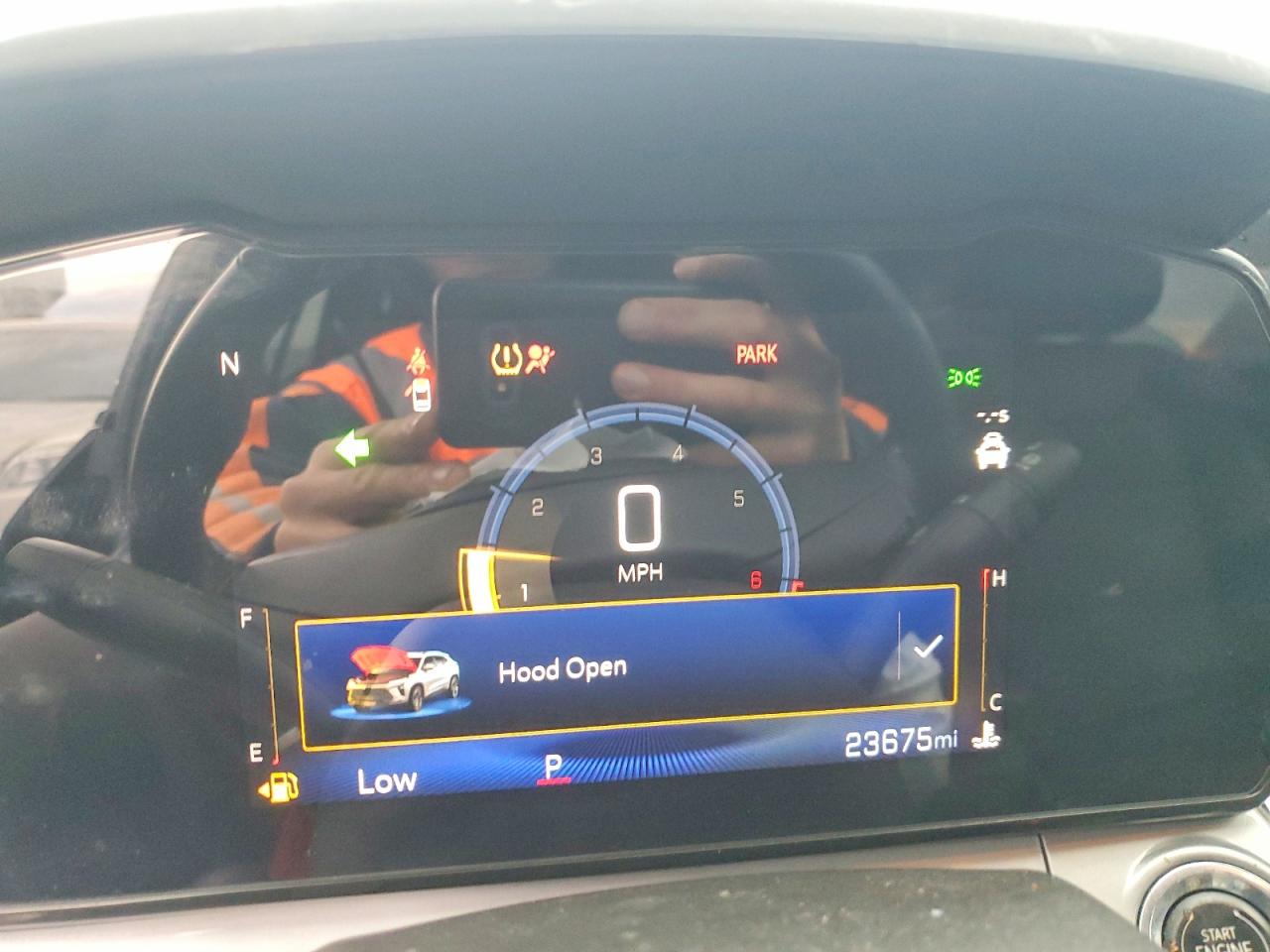 2025 CHEVROLET TRAX 1LT photo 9
