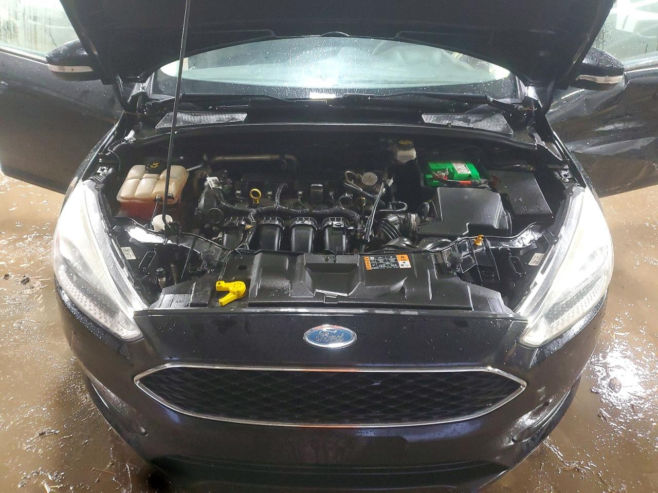 2017 FORD FOCUS SE photo 21