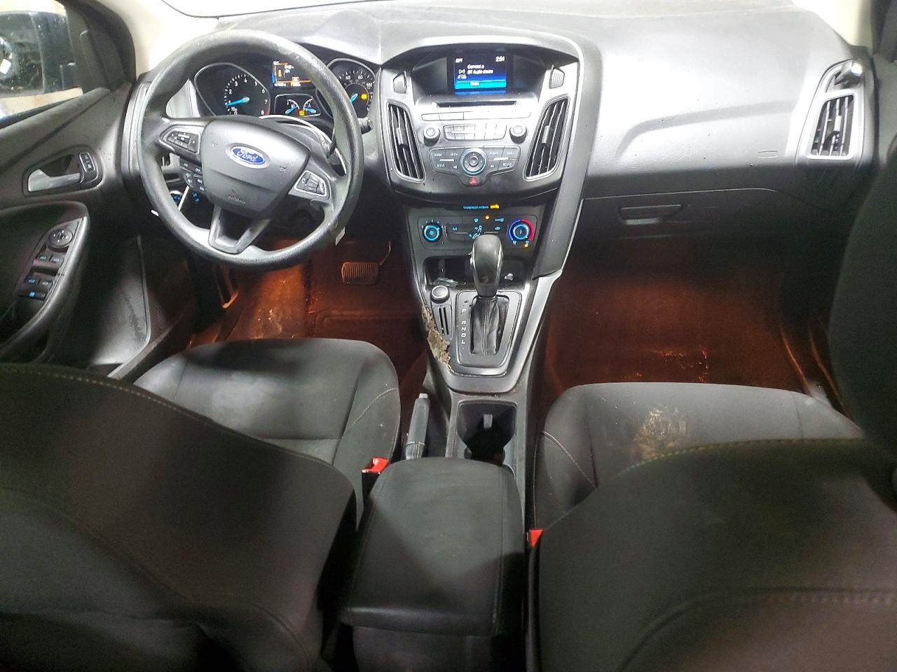 2017 FORD FOCUS SE photo 15