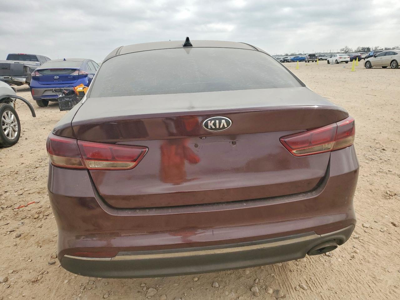 2016 KIA OPTIMA LX photo 6