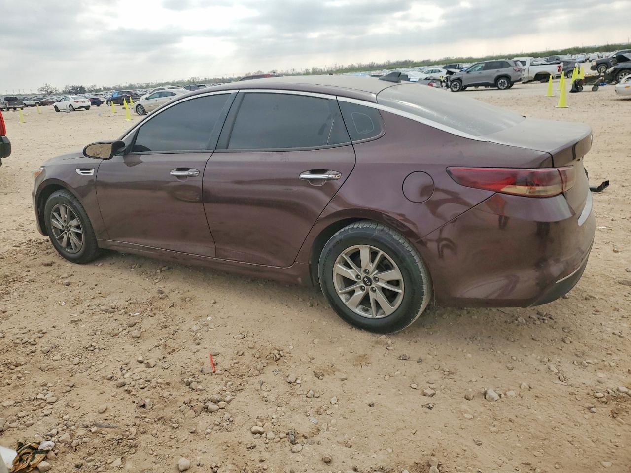 2016 KIA OPTIMA LX photo 2