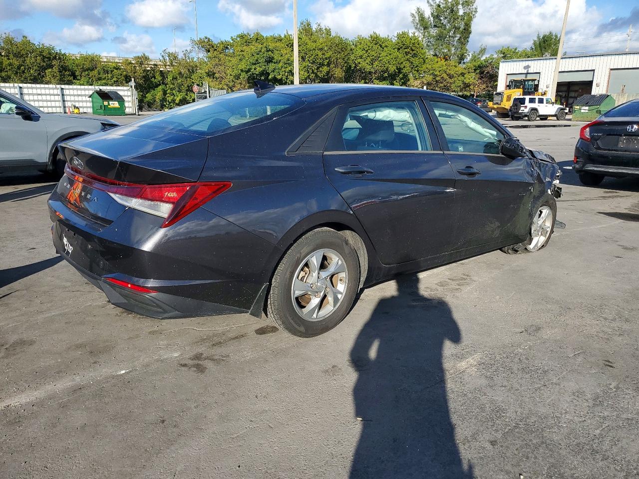 2022 HYUNDAI ELANTRA SE photo 3