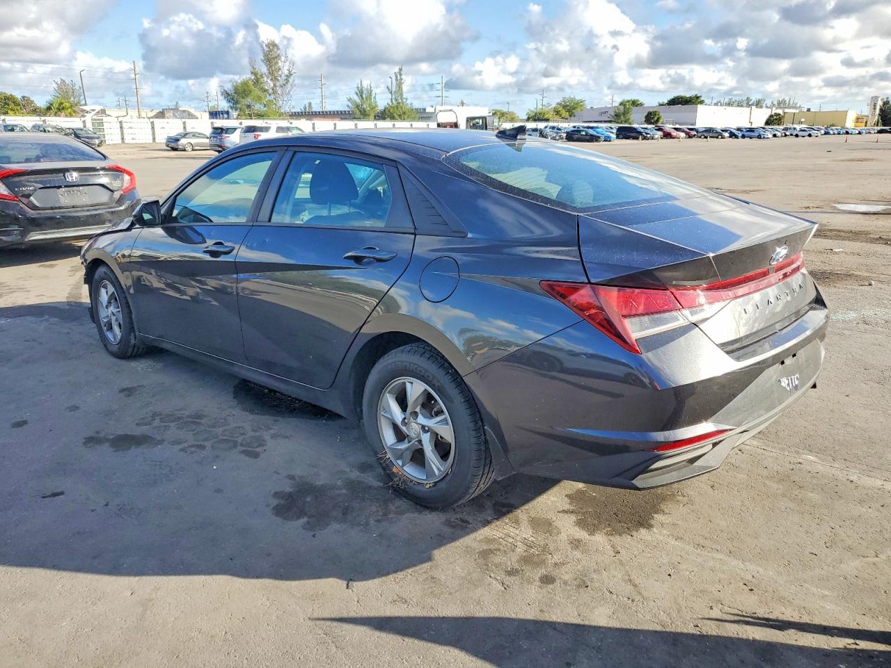 2022 HYUNDAI ELANTRA SE photo 2