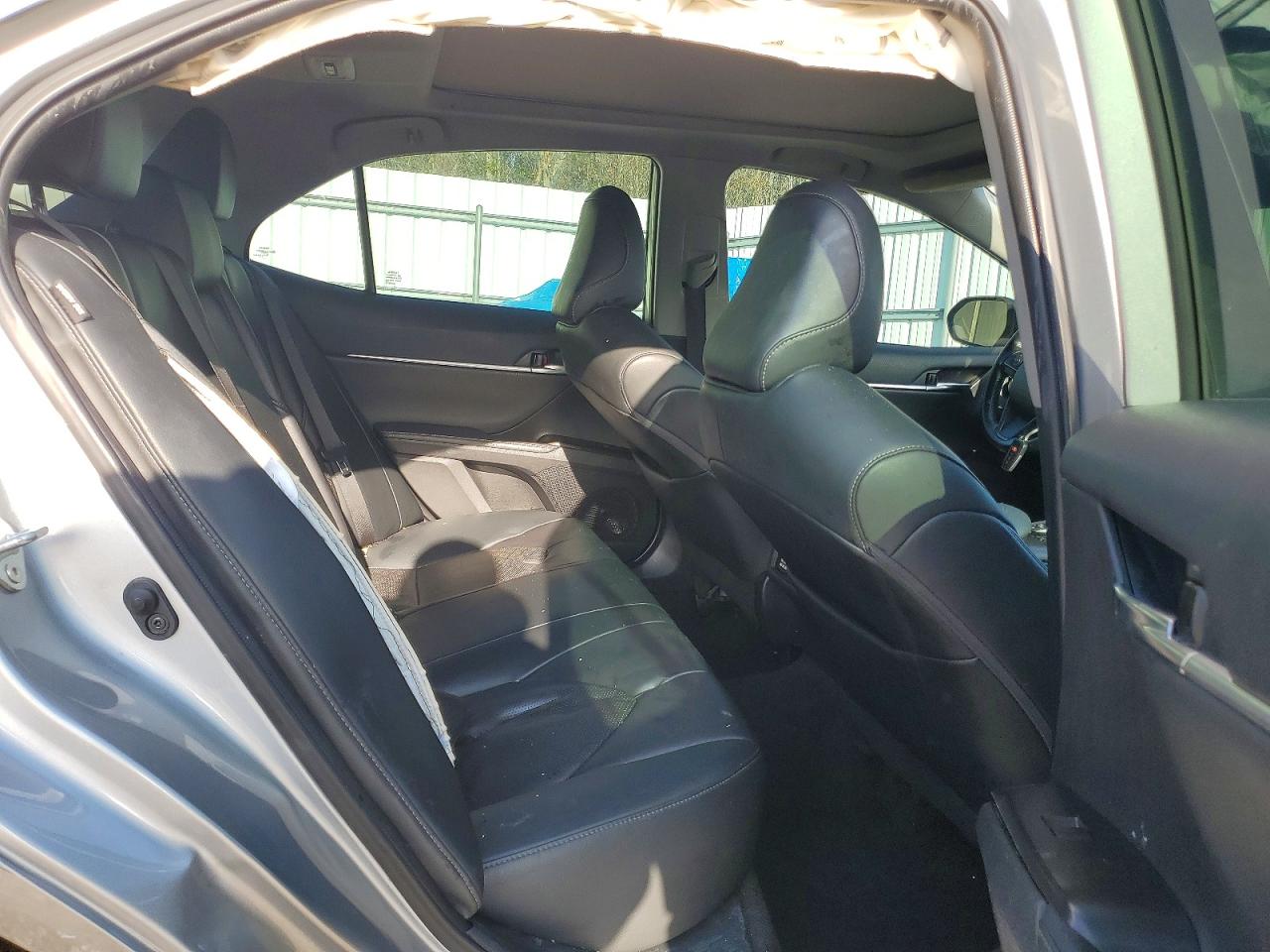 2022 TOYOTA CAMRY XSE photo 10
