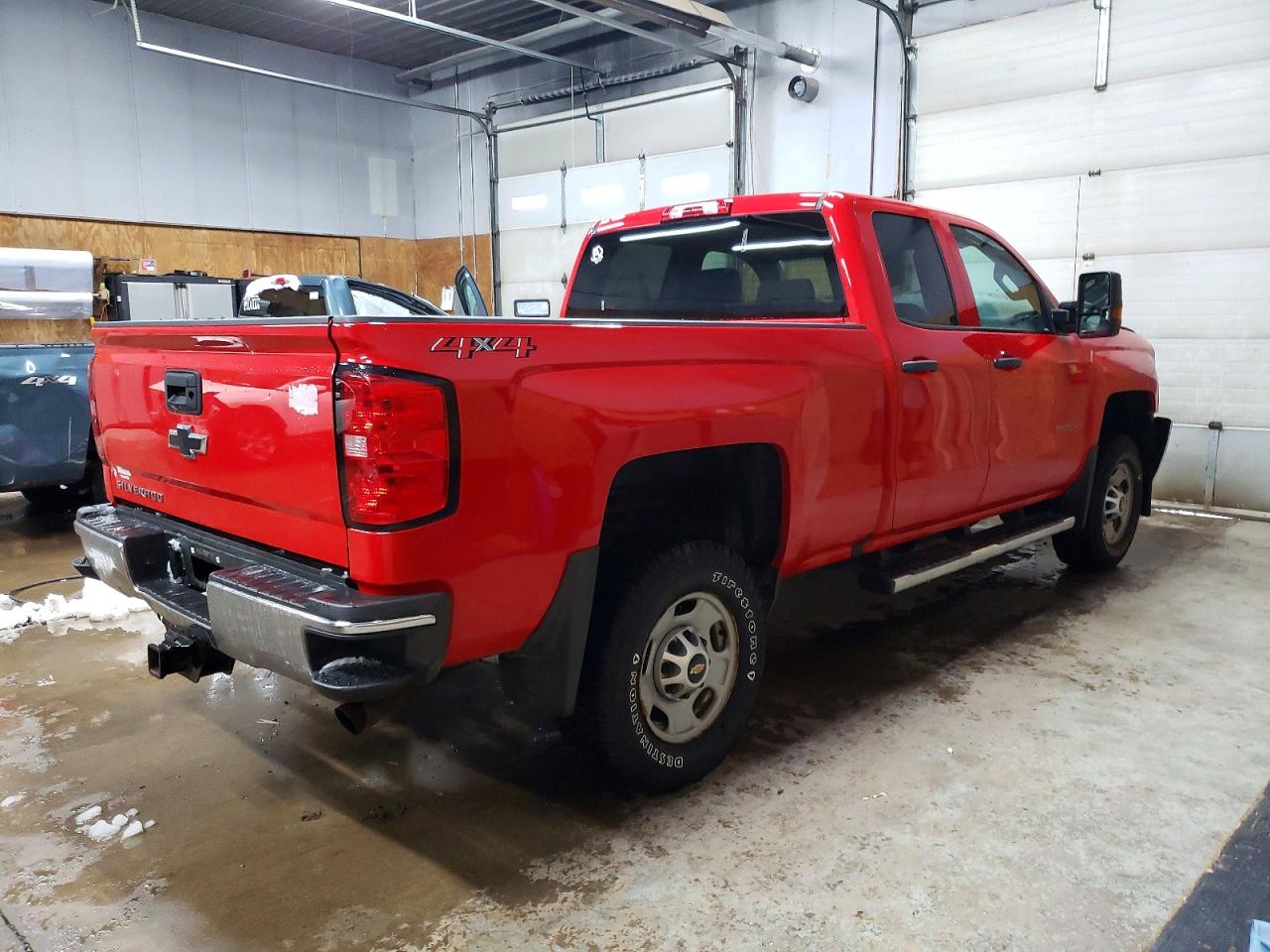 2019 CHEVROLET SILVERADO K2500 HEAVY DUTY photo 3