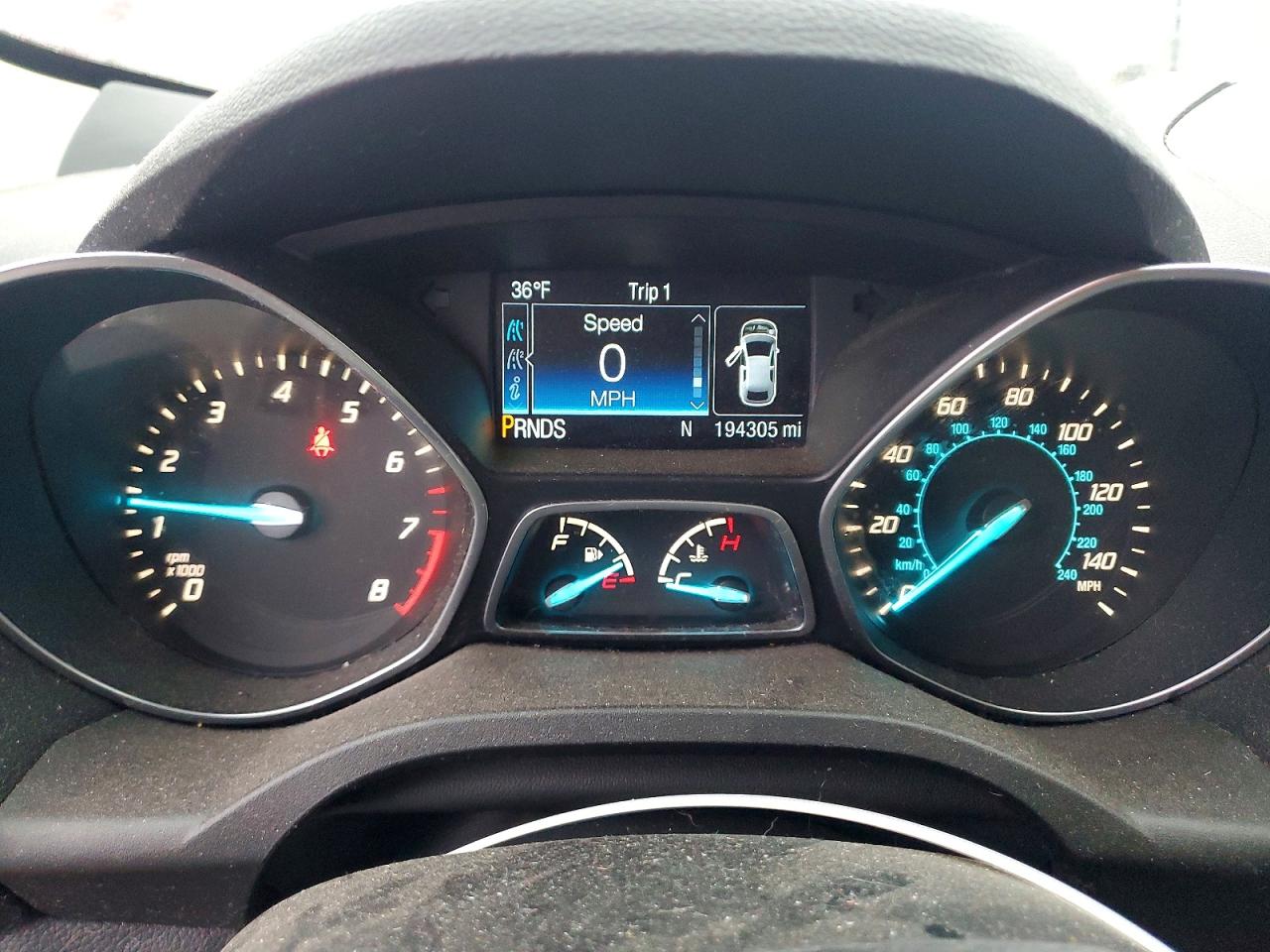 2016 FORD ESCAPE SE photo 9