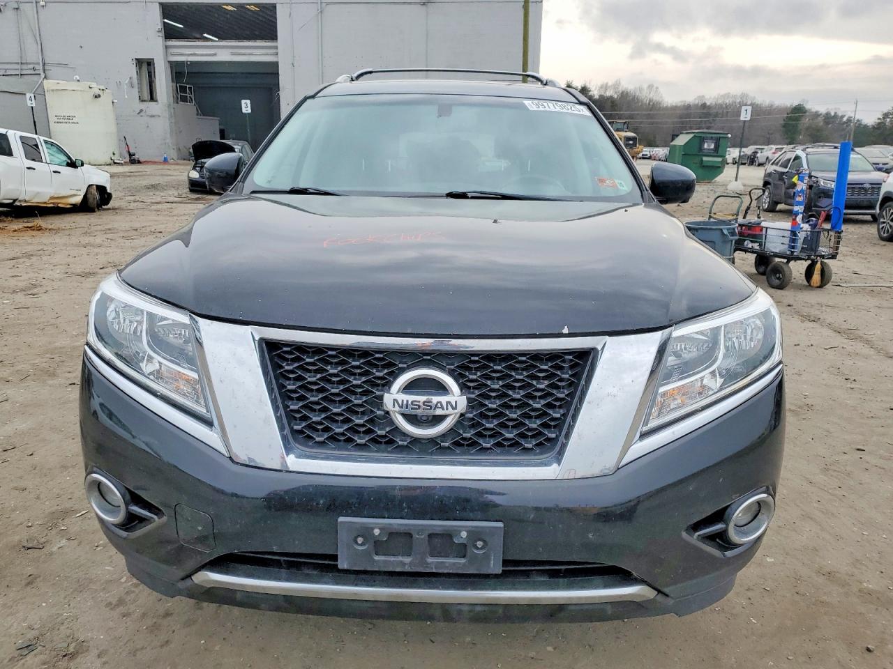 2013 NISSAN PATHFINDER S photo 5