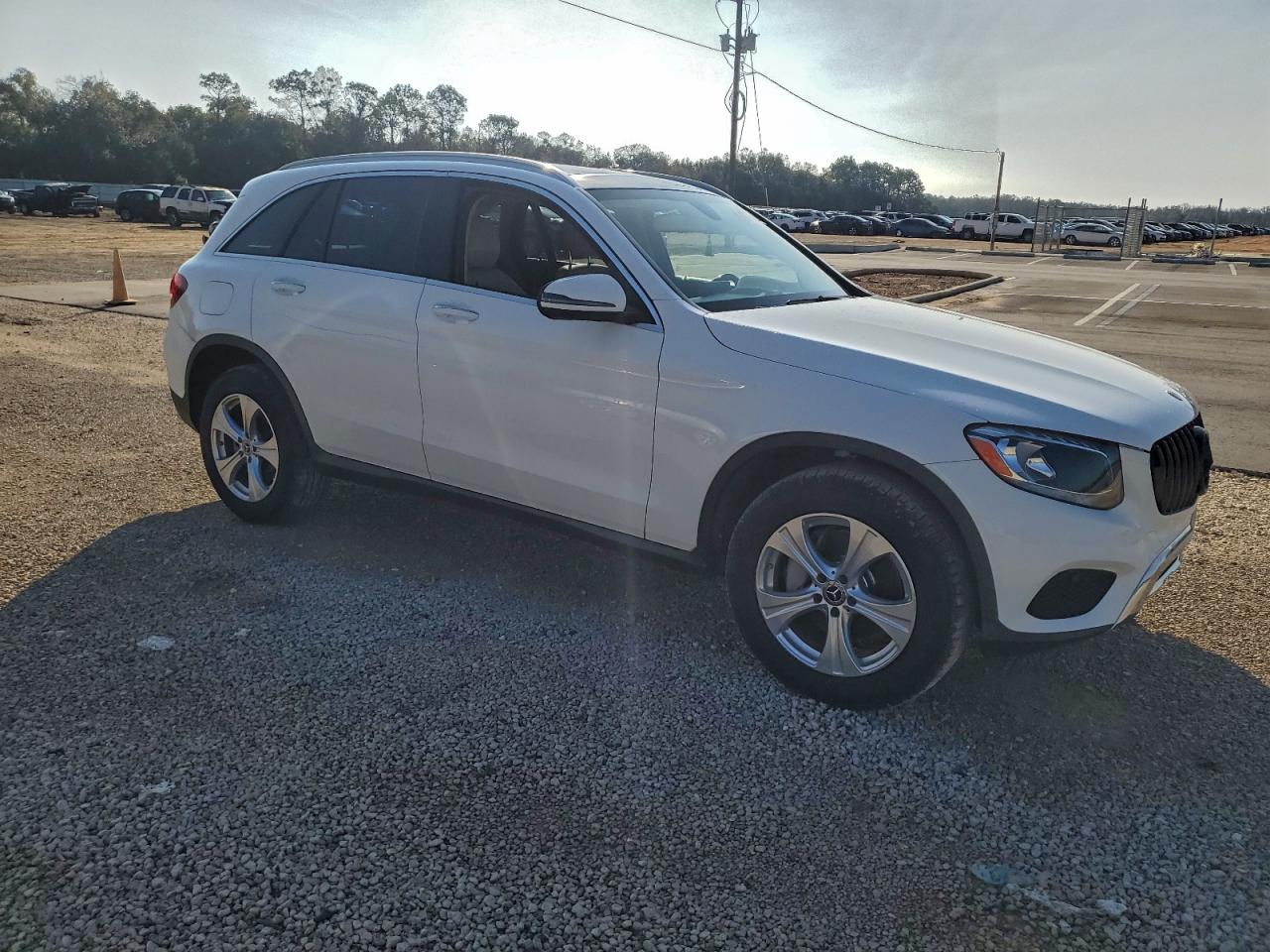 2018 MERCEDES-BENZ GLC 300 photo 4