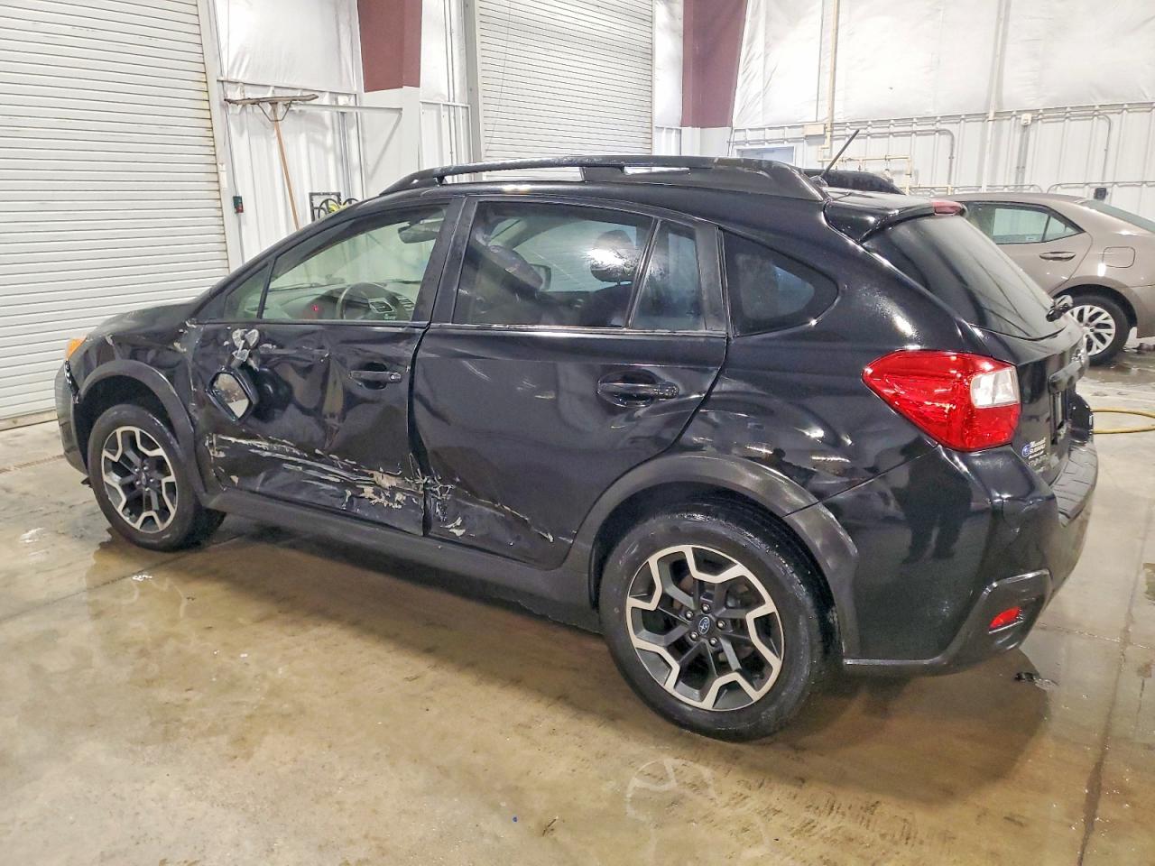 2017 SUBARU CROSSTREK PREMIUM photo 2