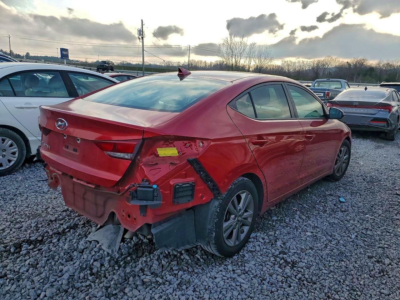 2018 HYUNDAI ELANTRA SEL photo 3