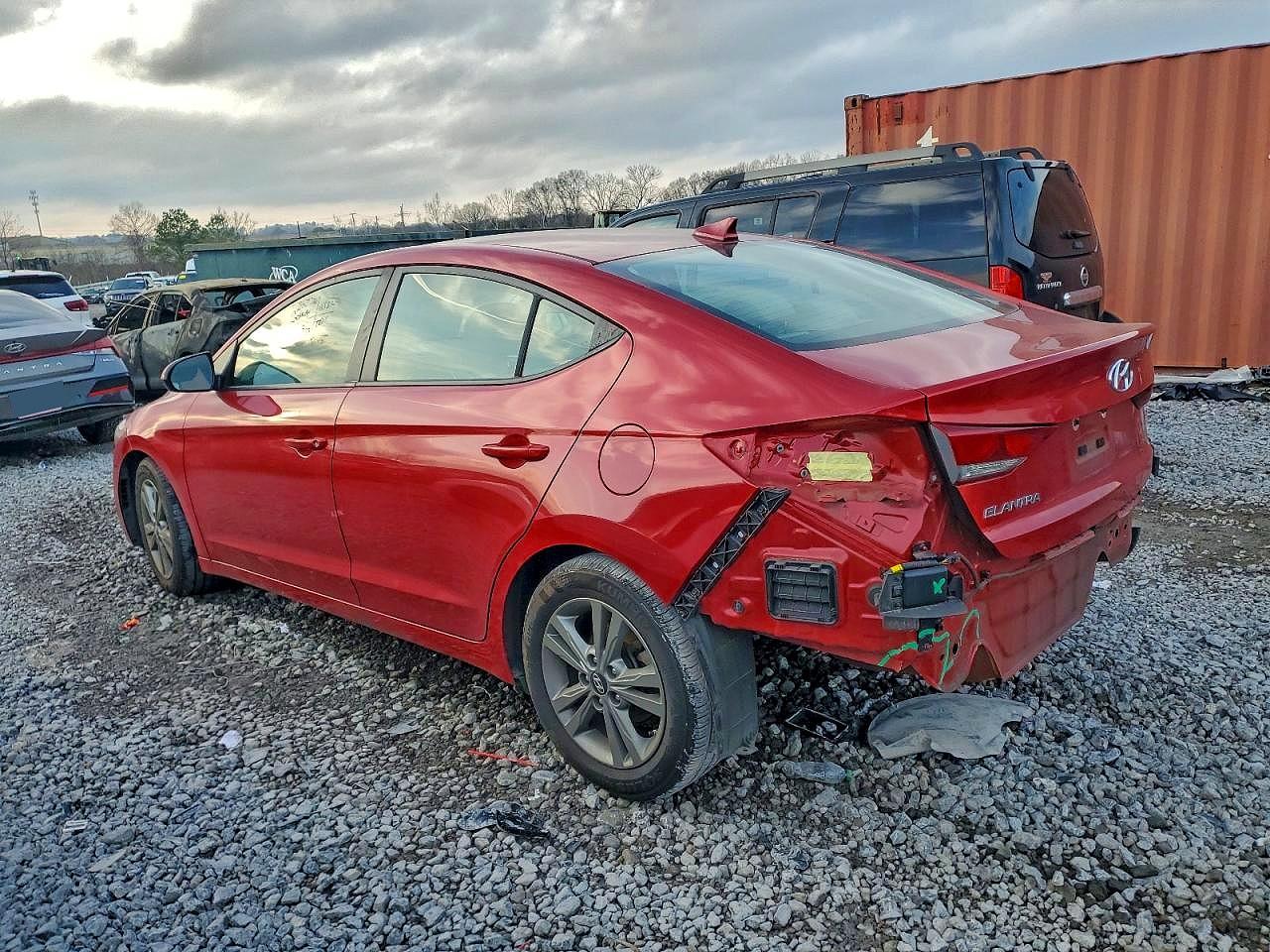 2018 HYUNDAI ELANTRA SEL photo 2