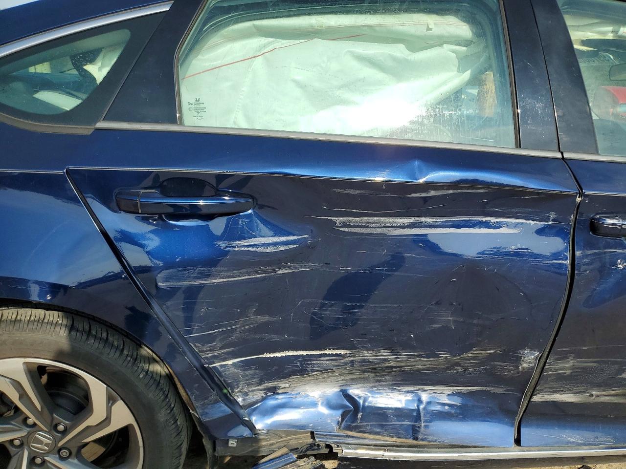 2020 HONDA ACCORD EX photo 19
