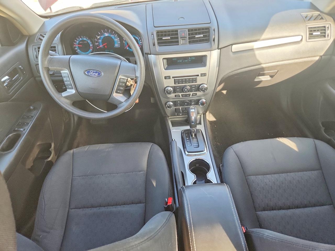 2012 FORD FUSION SE photo 8