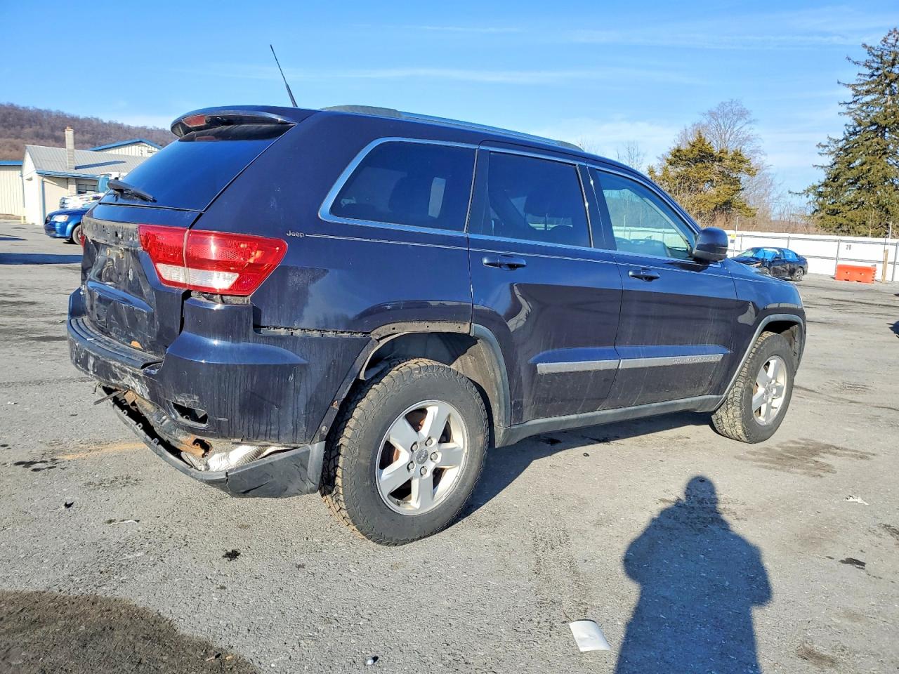 2011 JEEP GRAND CHEROKEE LAREDO photo 3