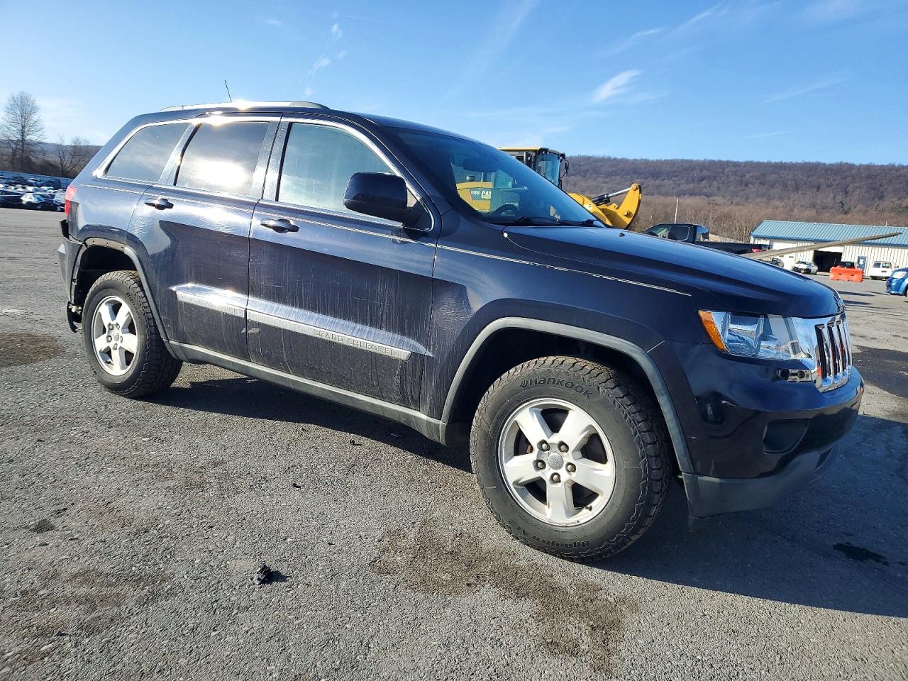 2011 JEEP GRAND CHEROKEE LAREDO photo 4