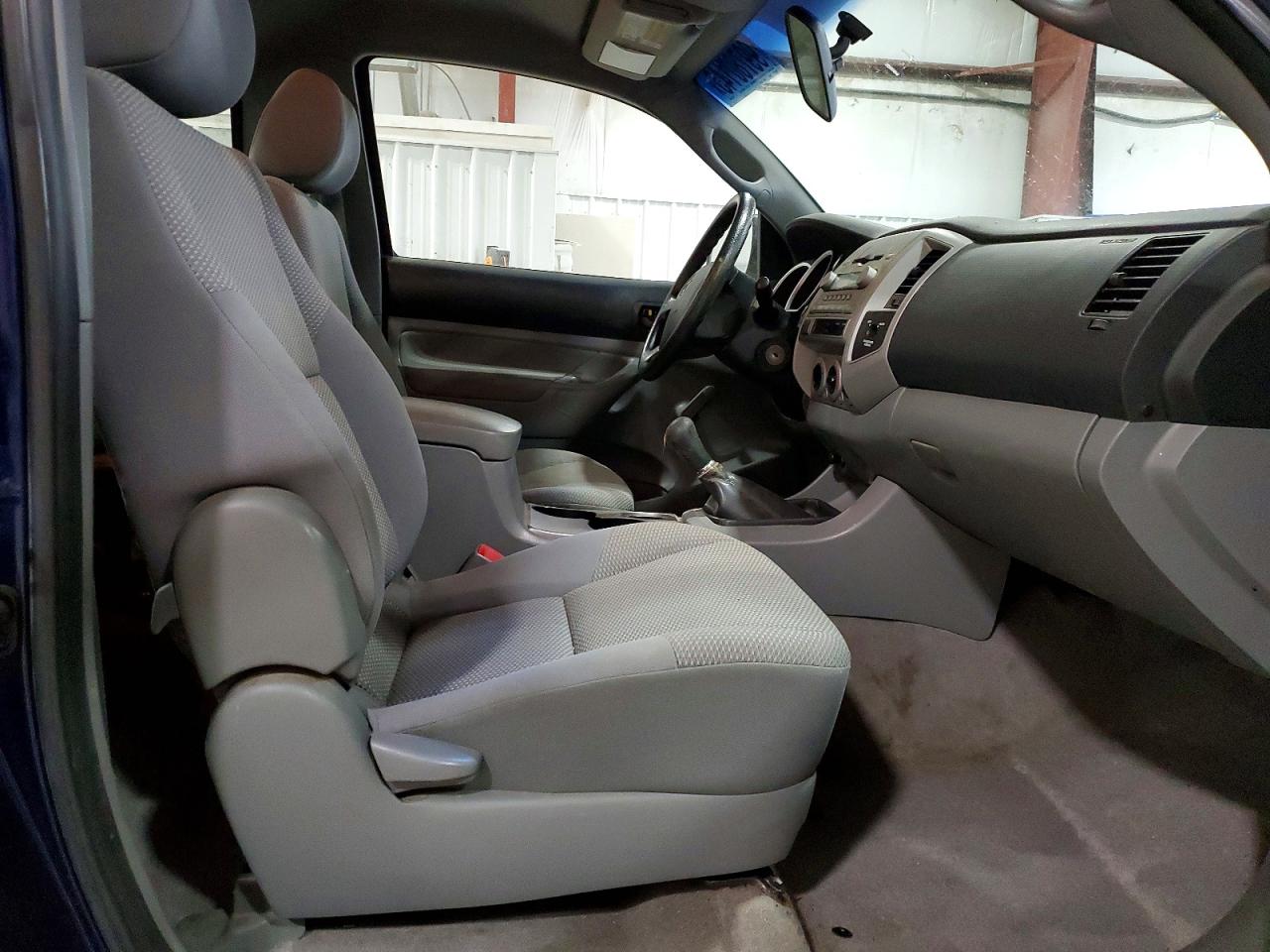 2008 TOYOTA TACOMA photo 10