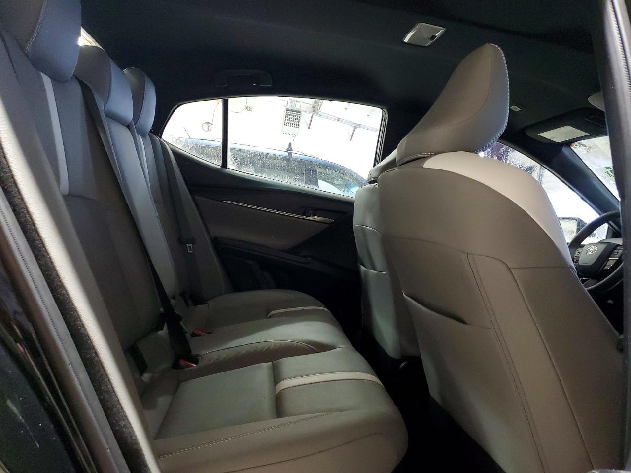 2025 TOYOTA CAMRY XSE photo 10